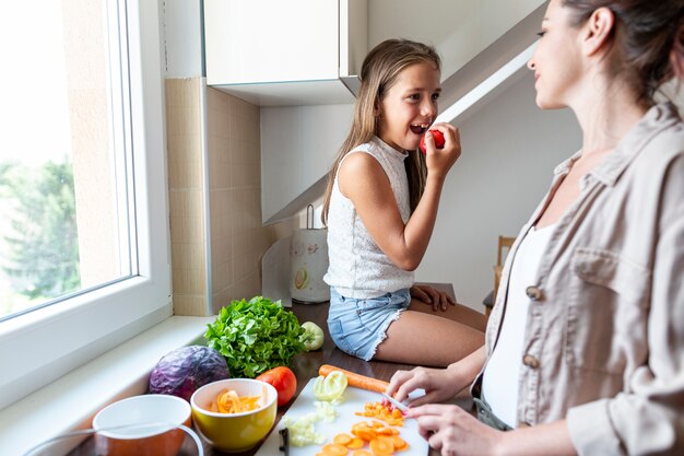 Фрукты и ягоды: как вводить новые продукты без риска аллергии