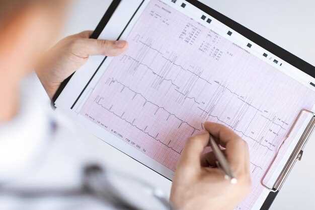 Как влияние толщины стенки и положения сердца отражается на форме QRS